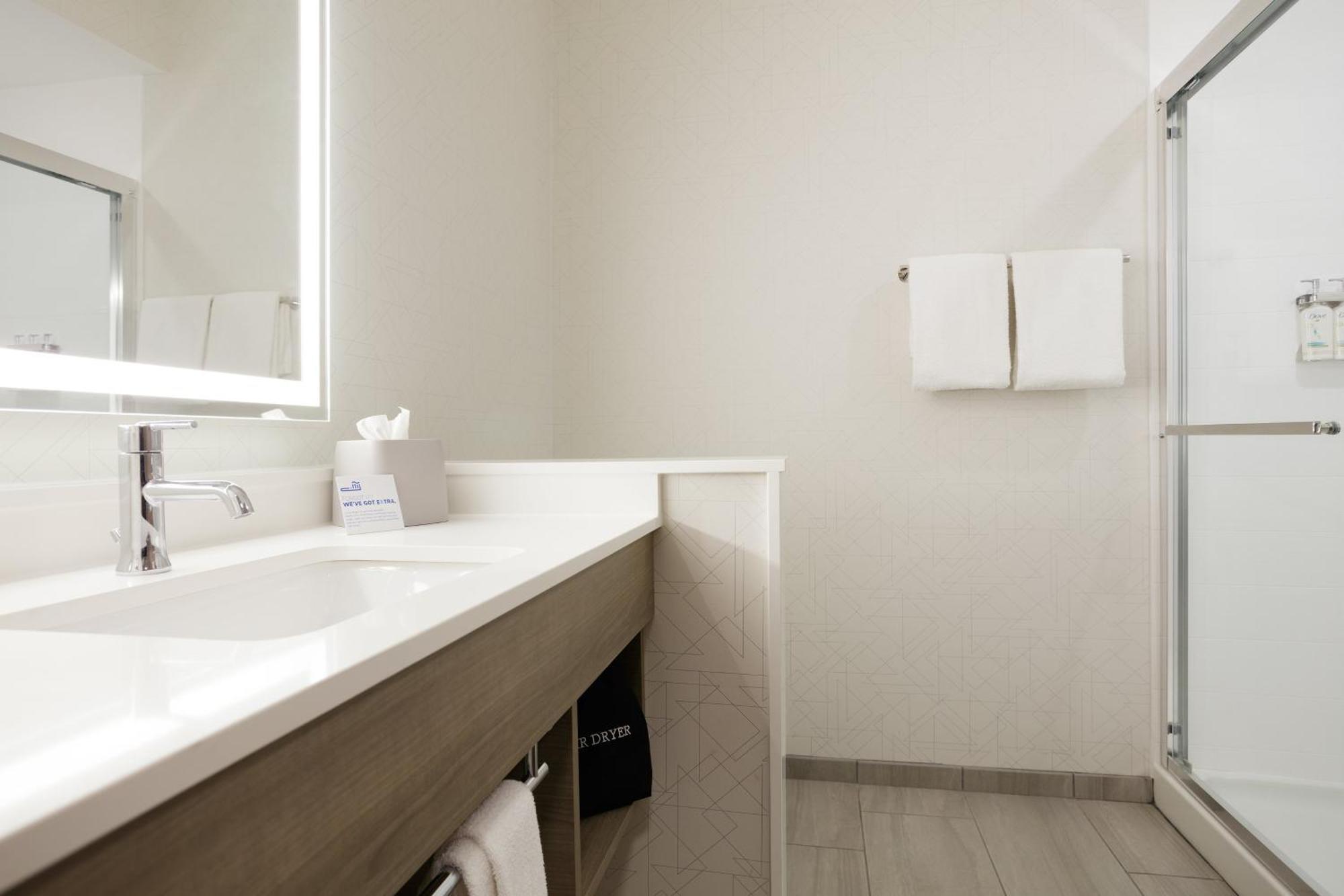 Holiday Inn Express & Suites Brookhaven By Ihg Ngoại thất bức ảnh