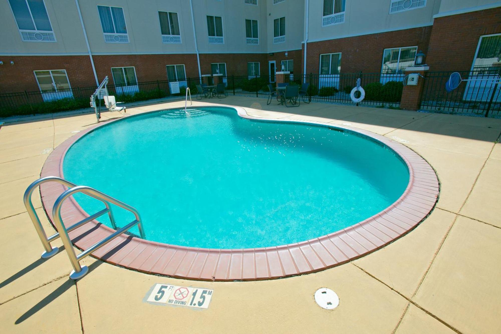 Holiday Inn Express & Suites Brookhaven By Ihg Ngoại thất bức ảnh